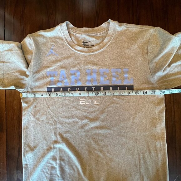North Carolina Gray & Blue Tar Heels Nike Elite Shirt, Jordan, Size Small - Picture 8 of 10